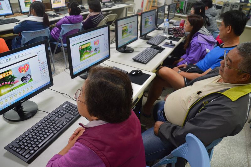 學員上課練習情形