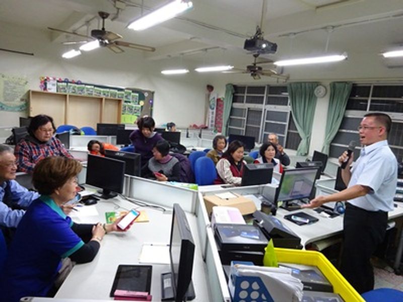 台南市公車APP下載操作及LINE APP教學說明