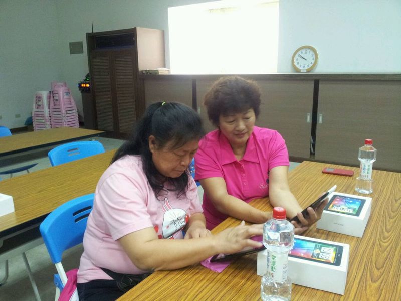 型號雖然比較舊，但對第一次接觸的學員來說已是綽綽有餘