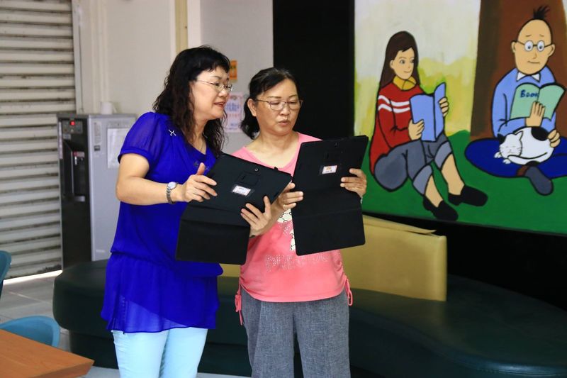 學習用平板拍攝