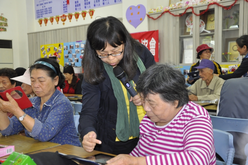 沛晴老師親自指導學員