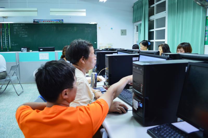 講師指導學員實際操作時的問題