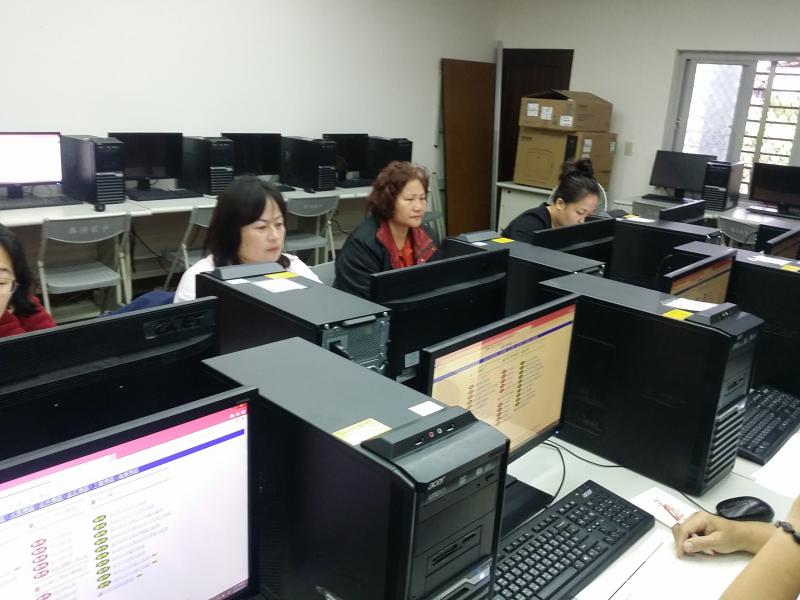 小農QR  CODE數位農事 (第一 班 )-封面照