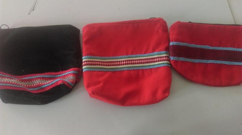 實作1.化妝包2.夾車拉鍊