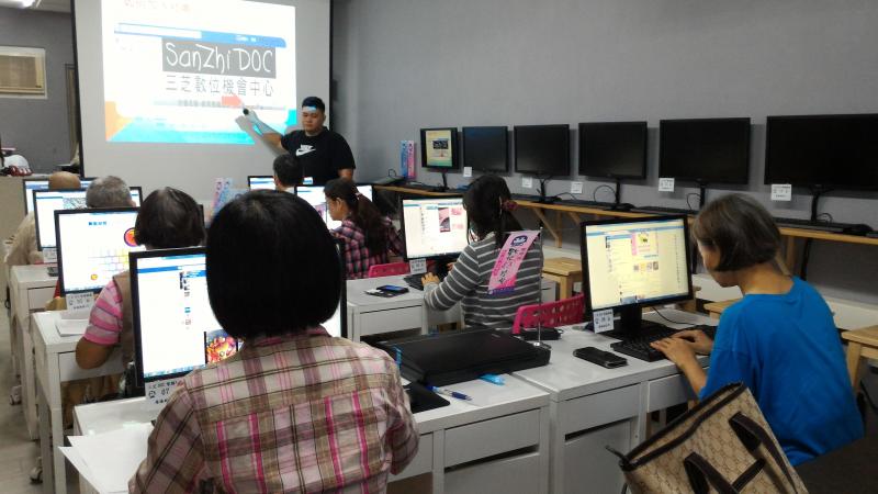 Fackbook心情分享班-封面照