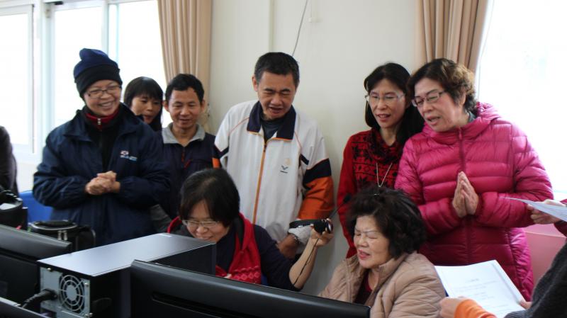 大家一起出聲錄製水上DOC廣播