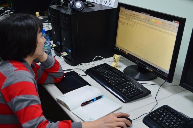 學員詢問有關EXCEL操作知識製作微電影