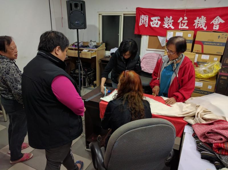 製作背心.打版.剪裁