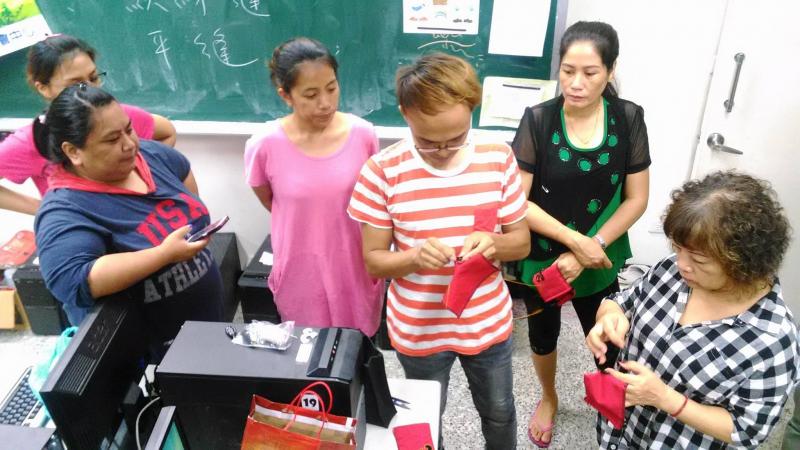 原住民傳統服飾圖騰貼布繡班-封面照