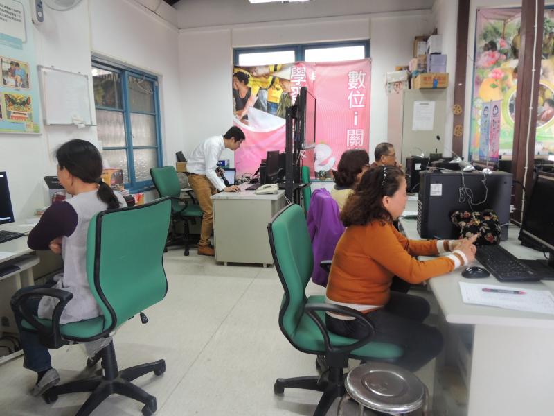 廣播錄音上課過程