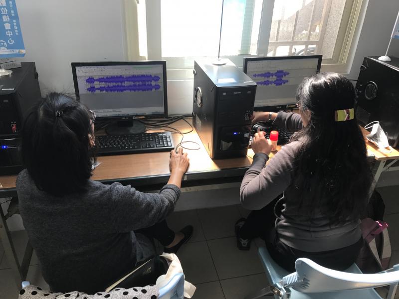 學員上機實習中