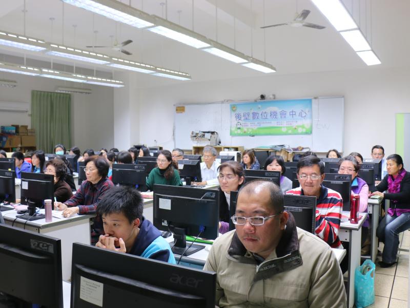 MOS WORD文書基礎班-封面照