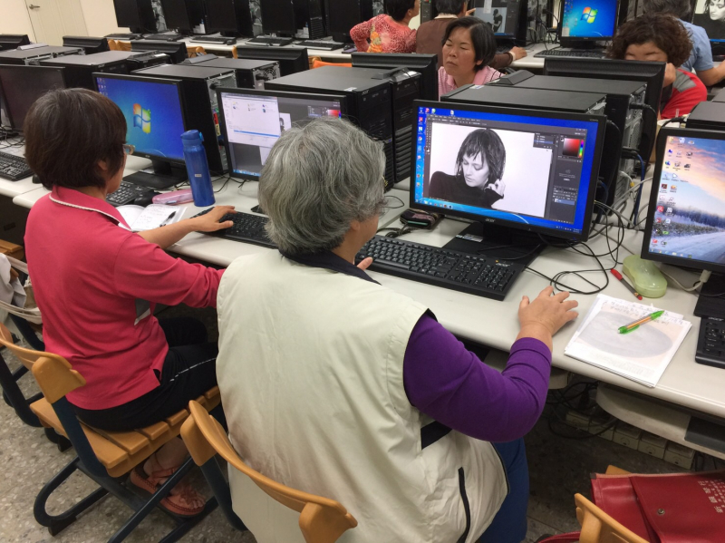 美麗風景，自己創造-封面照