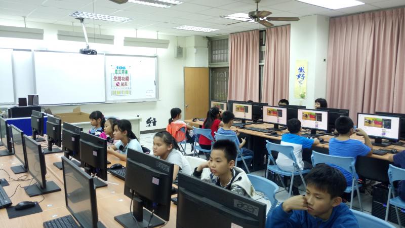 線上影音資料庫學習應用與教學(七)	-封面照