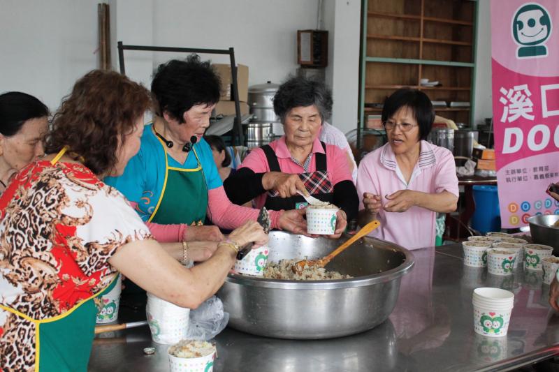 香噴噴的割稻飯