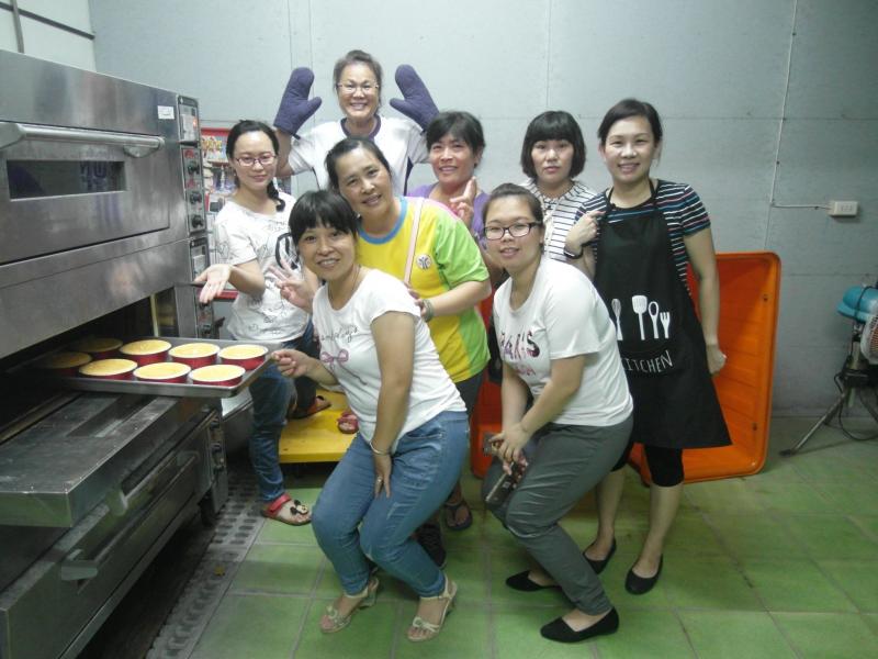 學員與成品合照