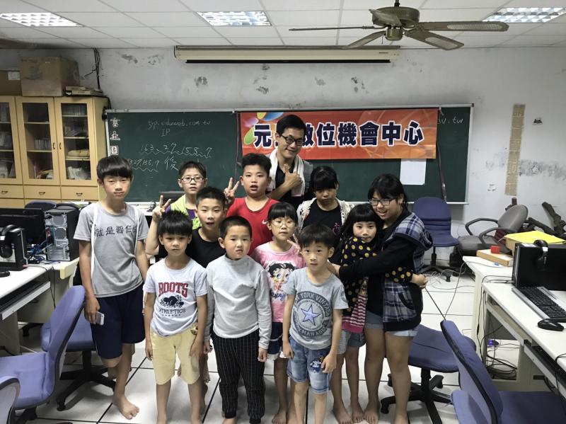銀髮族關懷 -健康存摺APP教學-封面照