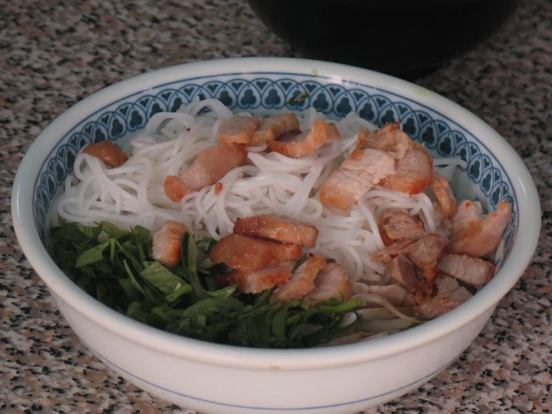 越南美食----豬肉河粉。