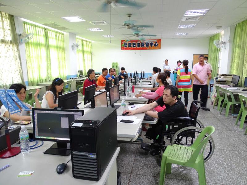 網路行銷系列課程-產品圖樣設計(三和社區)-封面照