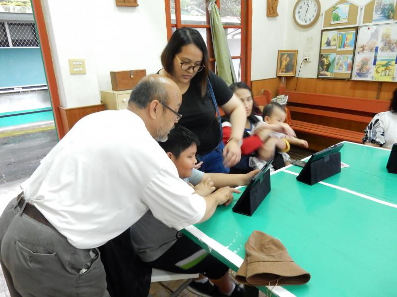 一對一協助學員