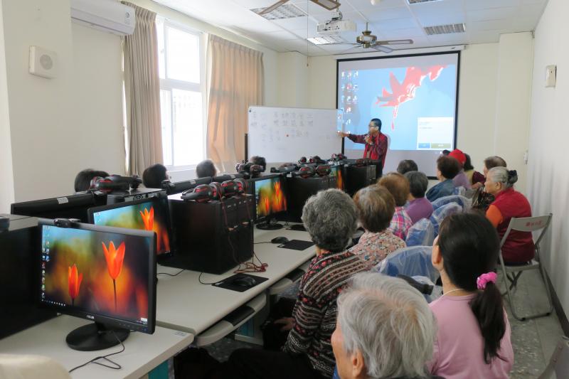 e化樂活數位手機A班-封面照