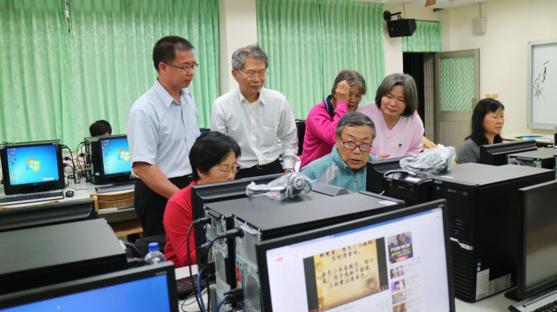 聰明網頁聰明看:RWD響應式網站建立-封面照