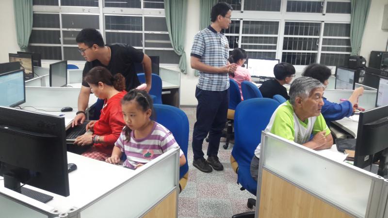 簡報軟體介紹、簡報製作技巧