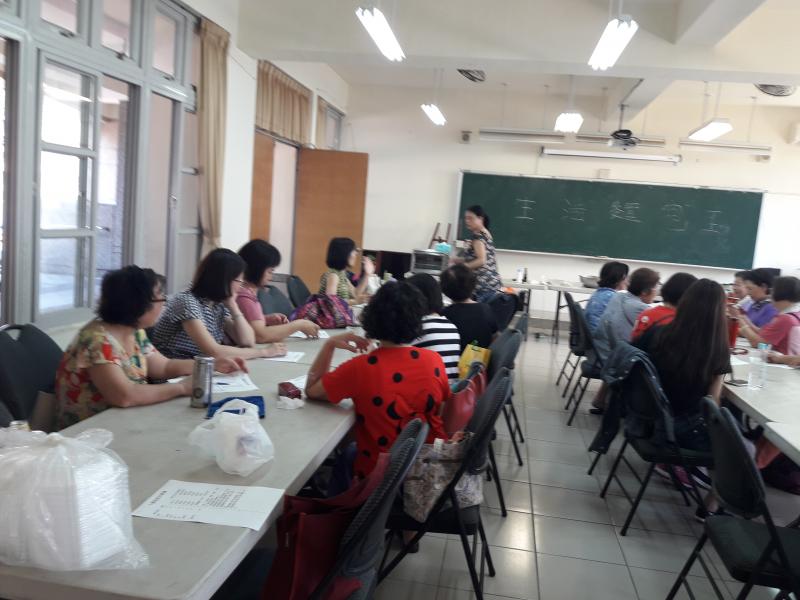 學員等自己做成品出爐