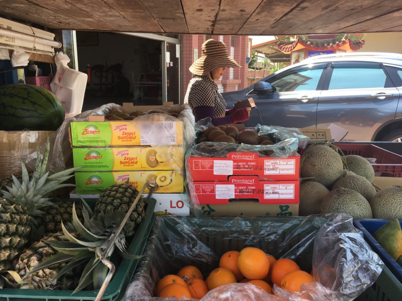 水果通通來，大家賣起來
