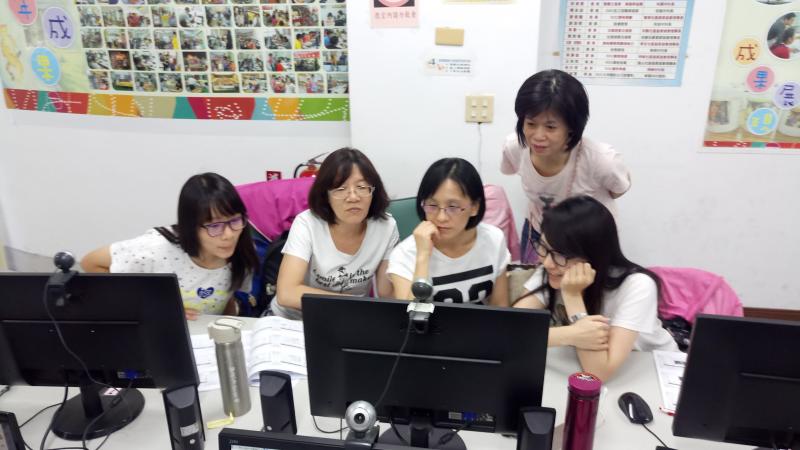 google表單分組討論中