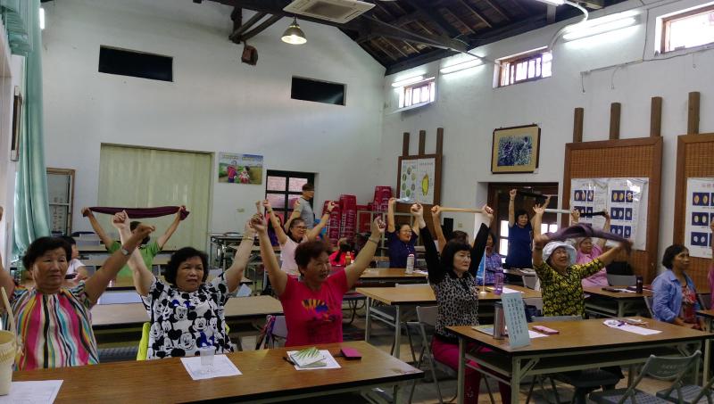 課程也要健康動一動