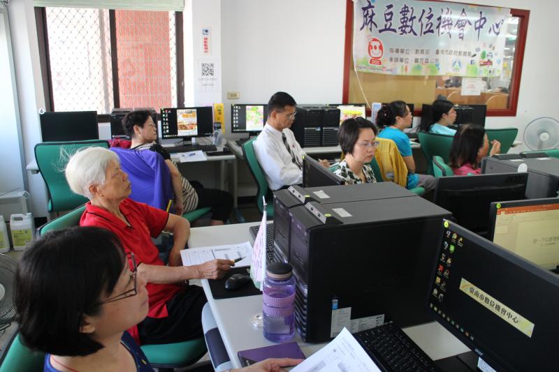 麻豆故事多~我的家鄉簡報製作-封面照