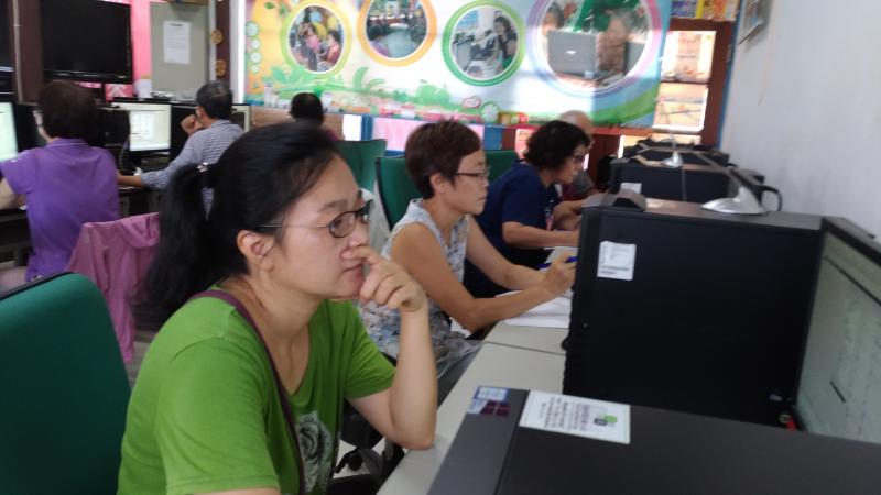 學員本次轉印課程利用數位好學堂布包做為轉印的材料