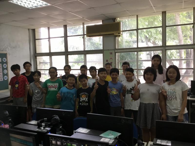 兒童暑期資訊夏令營_威力導演製片-封面照