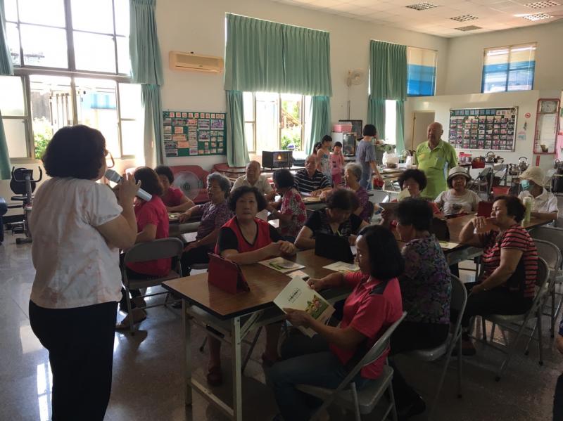 開心的分享當中