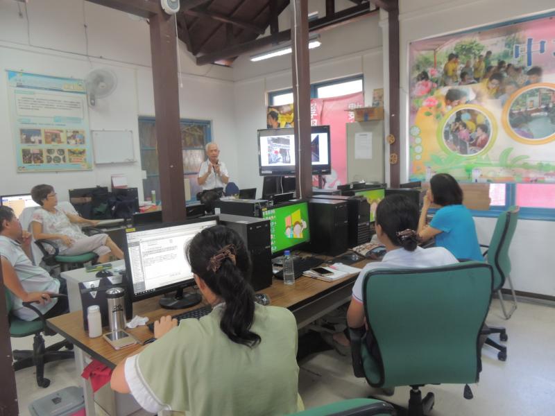 老師說明拍攝重點細項