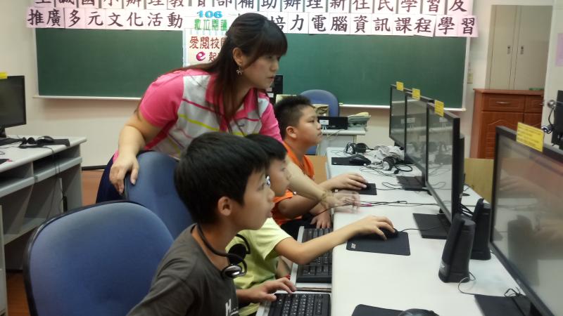 線上影音資料庫學習應用與教學(十)	-封面照