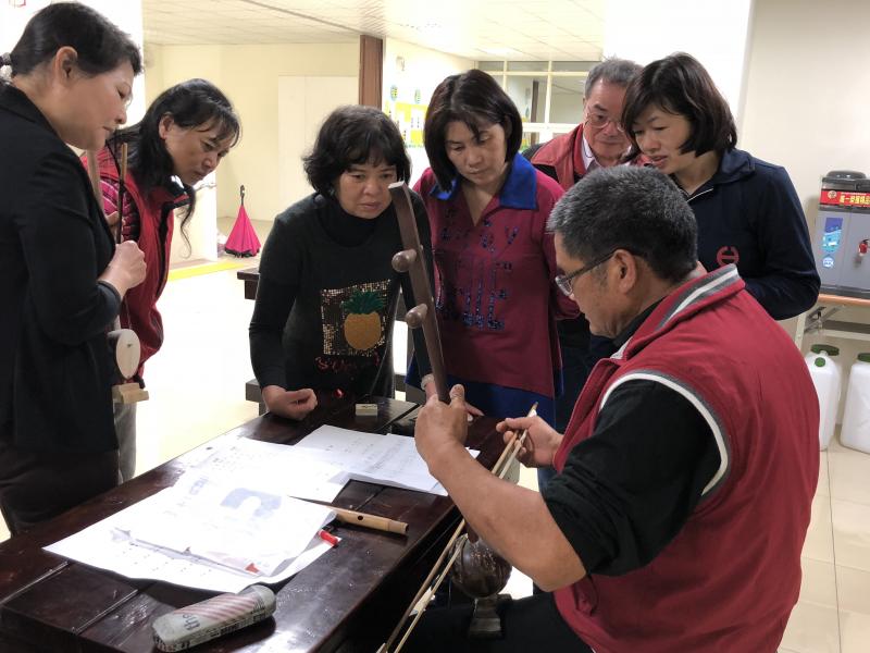 椰胡演奏技巧教學練習