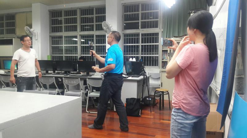 實地拍攝影片、影片剪修、音效及文字功能介紹