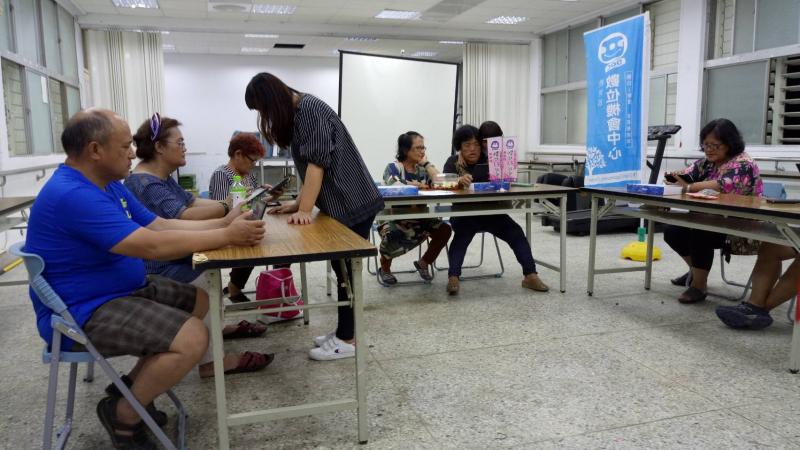 許多飲食均衡，養生的課程，讓為家人著想的媽媽們很是著迷