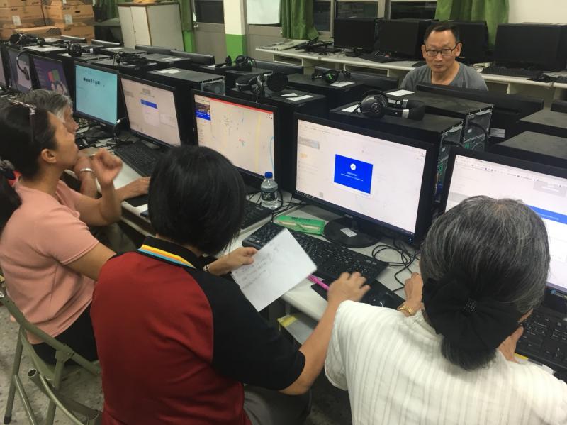 大家一邊看筆記一邊操作