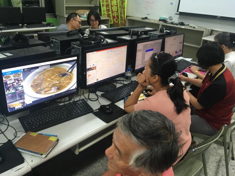 每個人用心的聽課