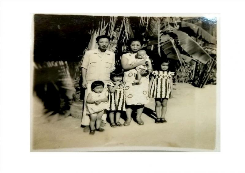 學員帶來現場分享的老照片，是學員還小的時候在全家一起海南島拍，轉眼也過了很多年了