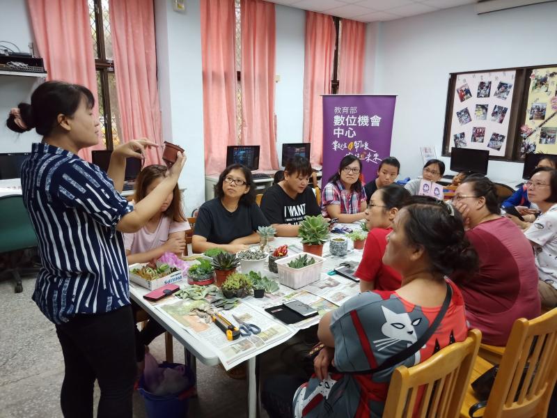 講解之後，大家才知道平板只是比較大的手機