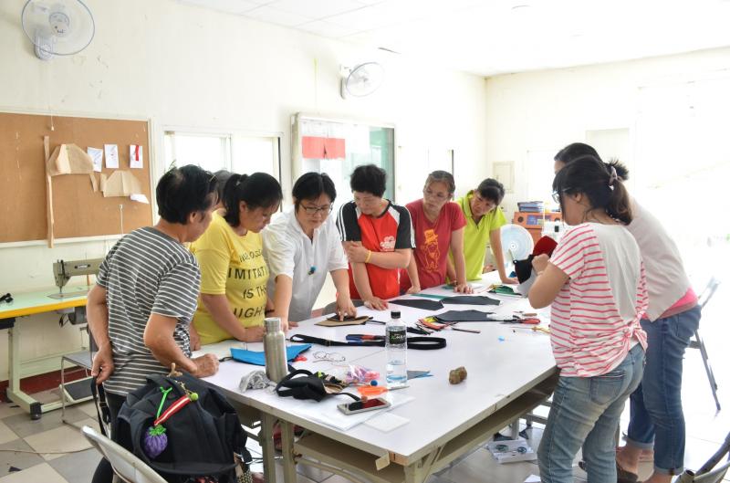 泰雅編織品之進階設計與數位典藏-封面照