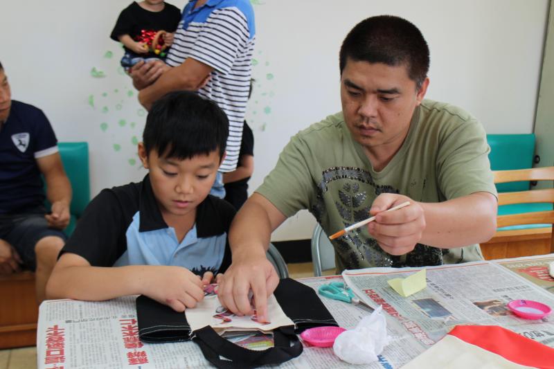 親子檔一起做手作