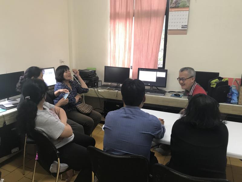 學員於課堂上針對馬里光在地特色發想合適馬里光四季旅遊的各種要素。