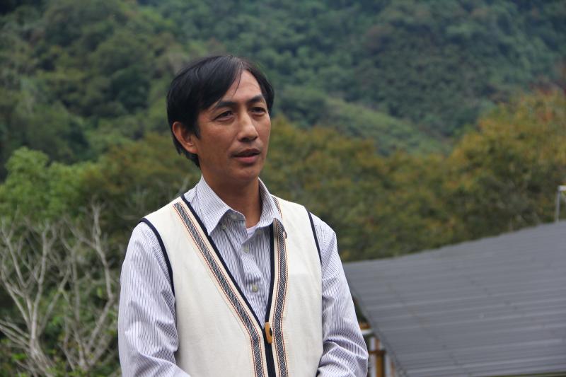 汶水族語專任劉仁善老師訴說對族言傳承出現斷層的憂心。