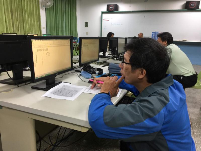 學員們圖表操作練習