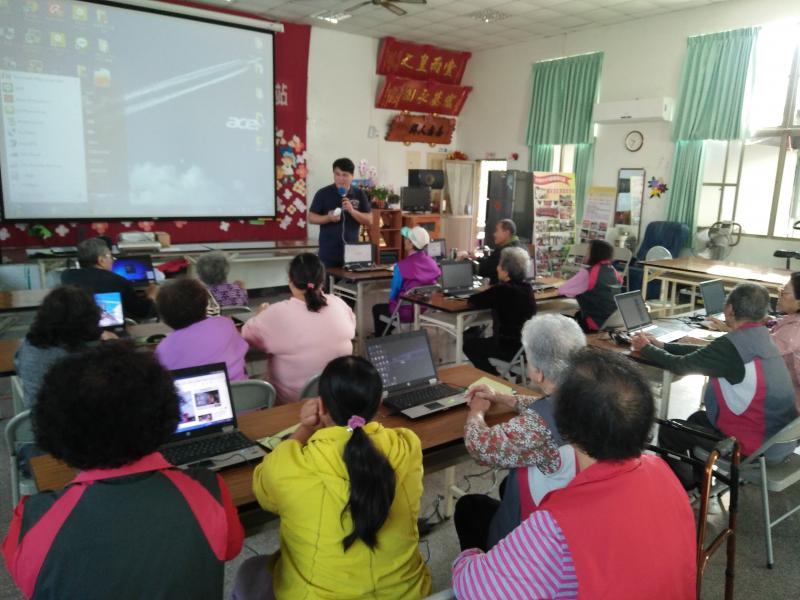 新年快樂！限定版金色【一字春聯】自己DIY動手-封面照